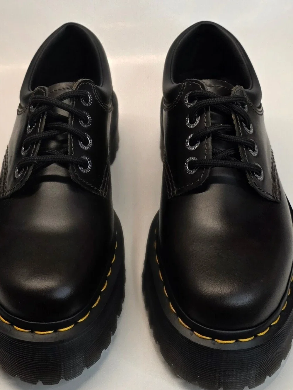 New Dr. Martens 8053 Quad Smooth Leather Platform Shoes in Black Women's Size 8